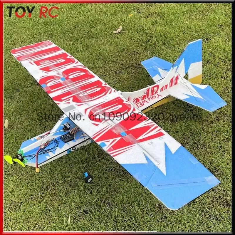 Mad Bull Einflügel-Modellbausa – Model Kit Competition Bewertung und Preis